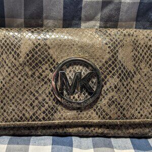 Michael Kors Fulton Flap Continental Gray pebble leather Wallet Snake Embossed